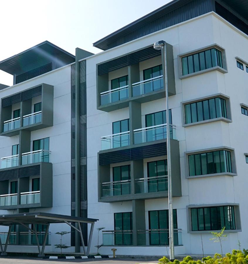 Faiz Homestay Kuching Bagian luar foto