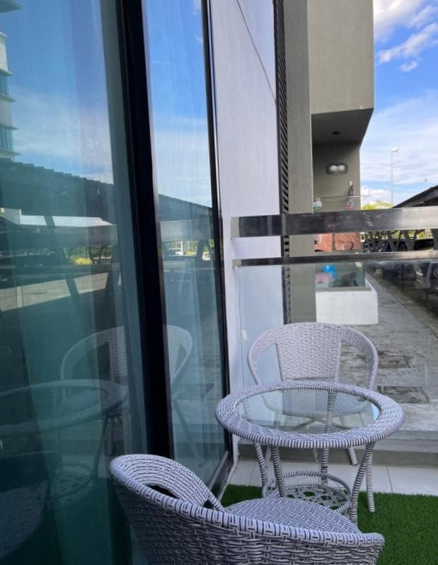 Faiz Homestay Kuching Bagian luar foto